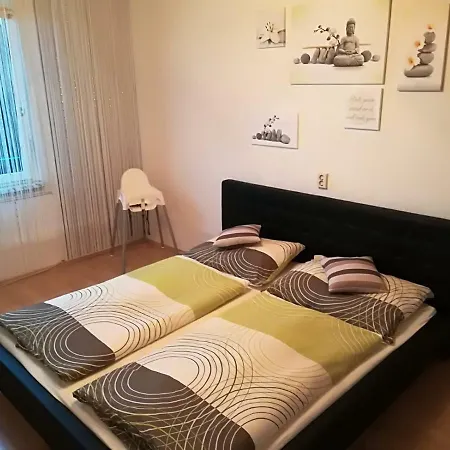 Ferienwohnung Lea